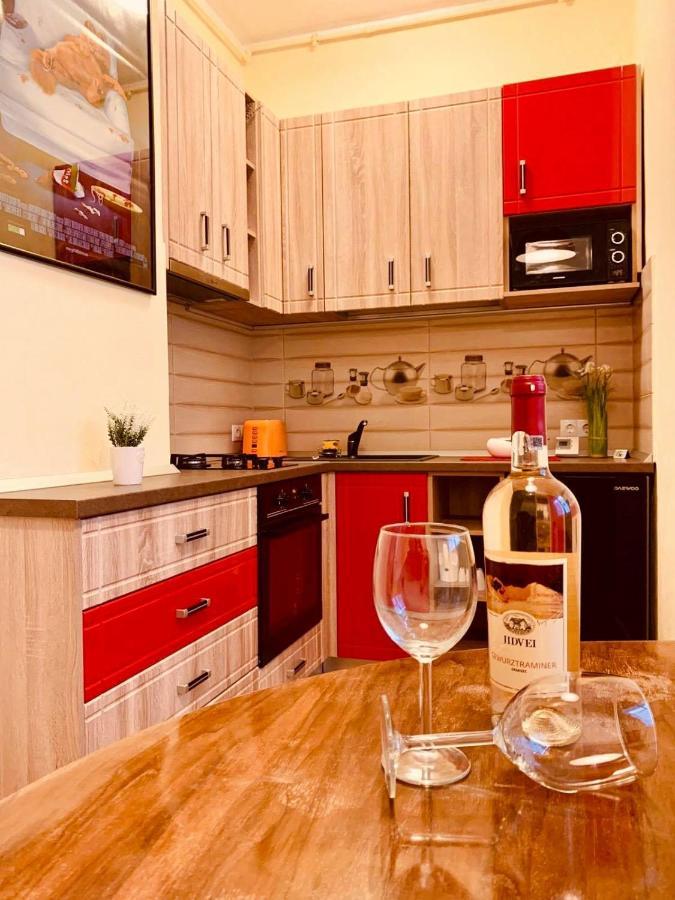 Cinematheque Ultracentral Apartment Sibiu Bagian luar foto